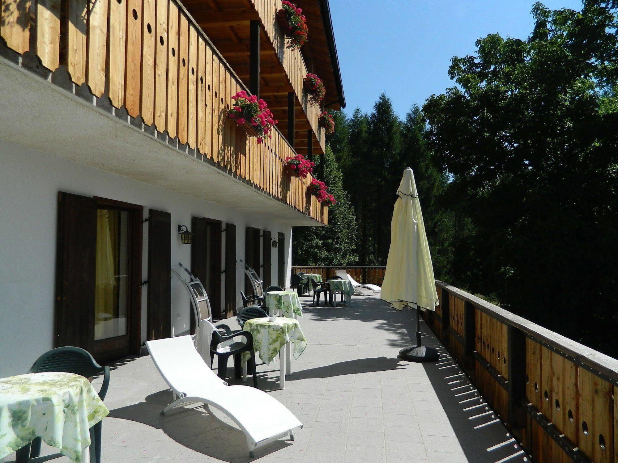 Hotel Ganzaie Val di Fiemme 외부 사진